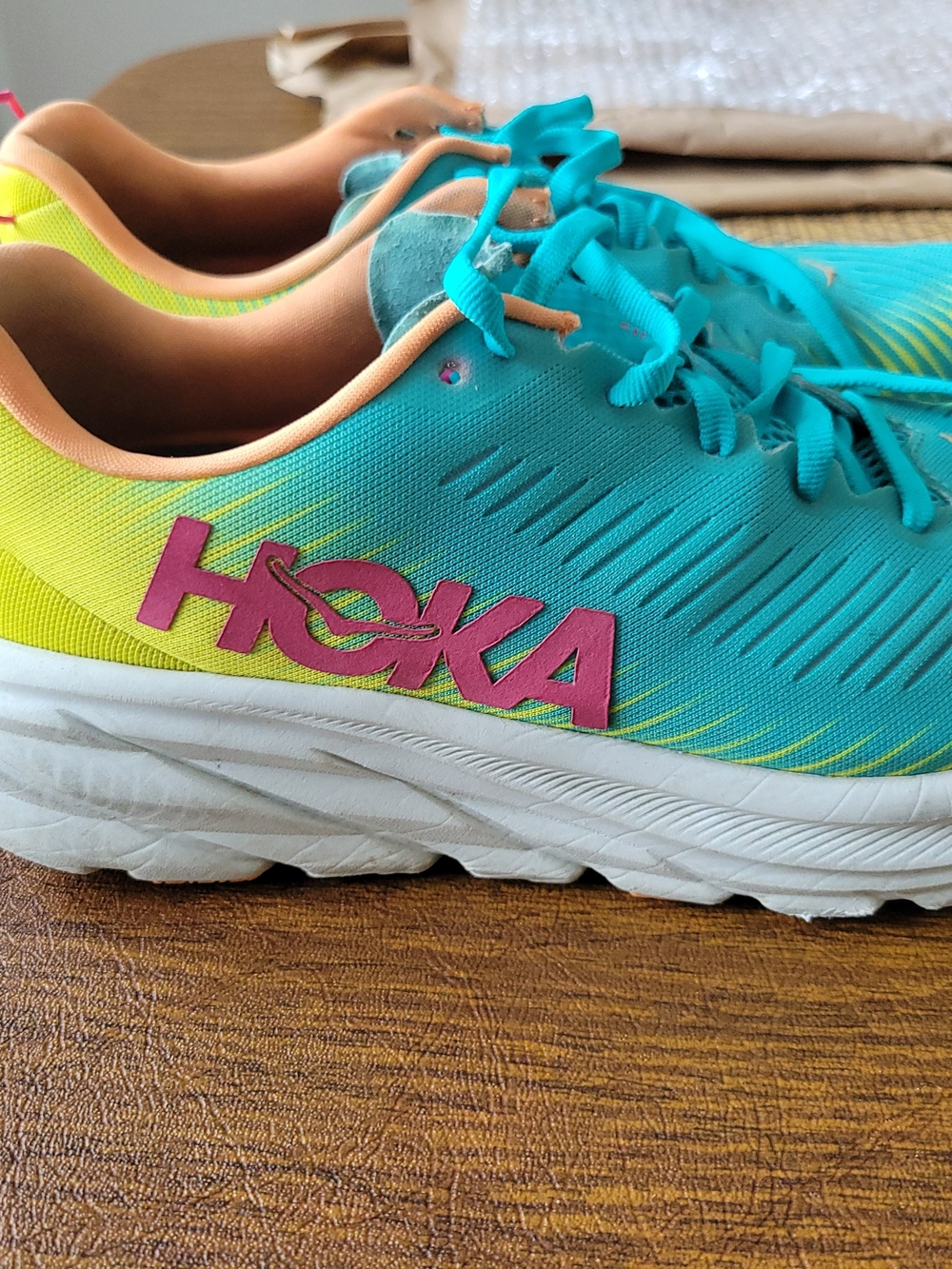 HOKA RINCON3 SIZE 8